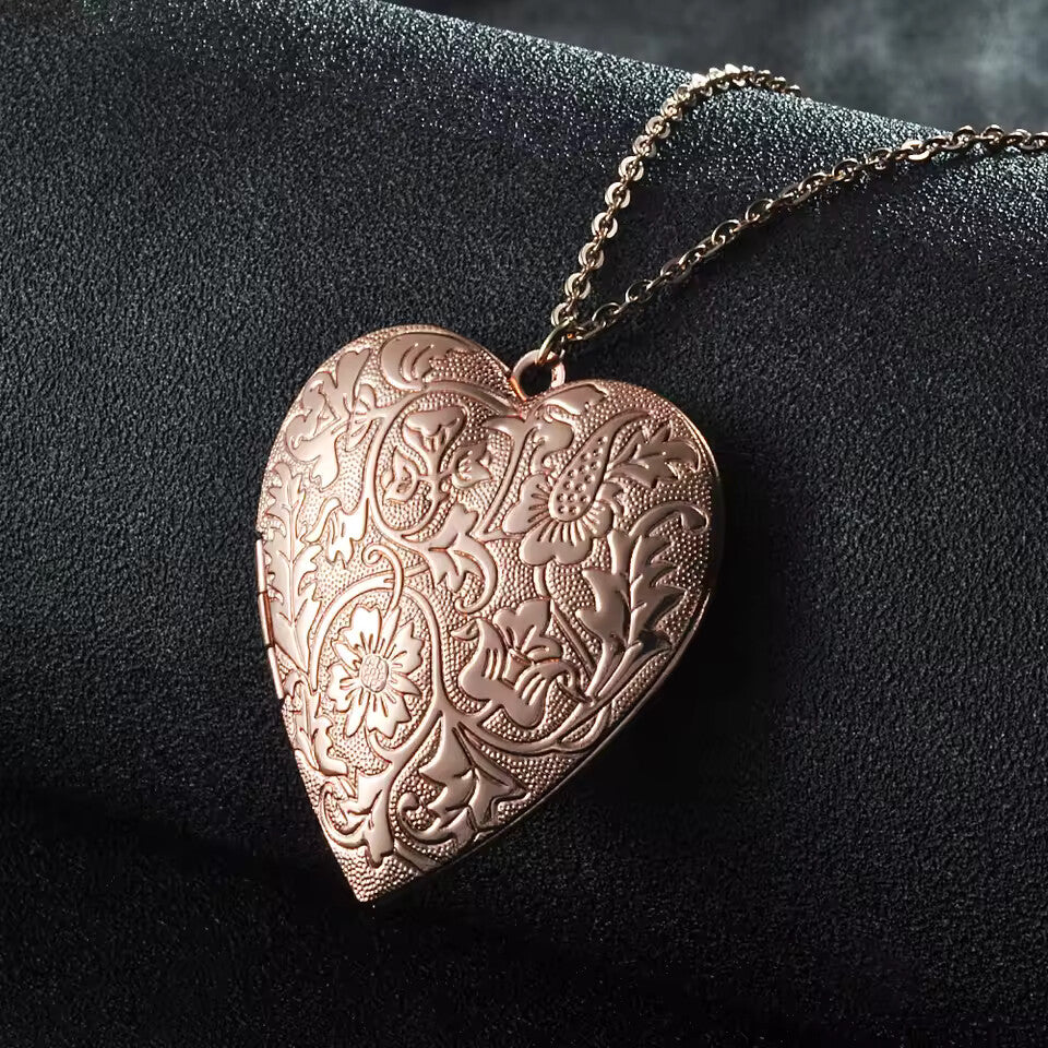 2Pcs Vintage Big Heart Photo Locket Necklace Set – Copper & Steel Unisex Pendant