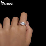 Load image into Gallery viewer, BAMOER 1CT D Color VVS1 Moissanite Flower Ring – 925 Sterling Silver
