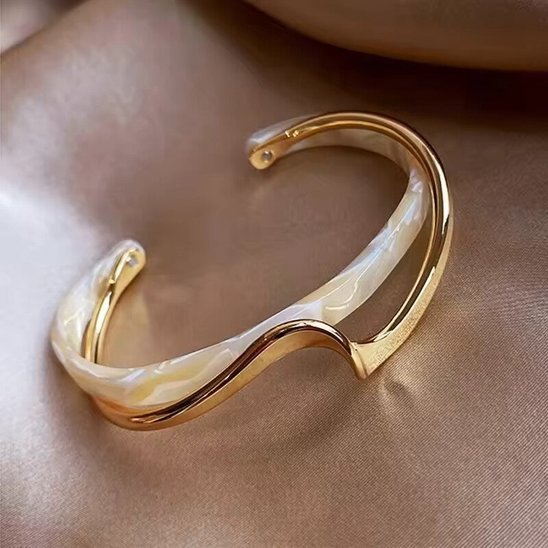 Korean Light Luxury White Shell Metallic Texture Bracelet Set for Women