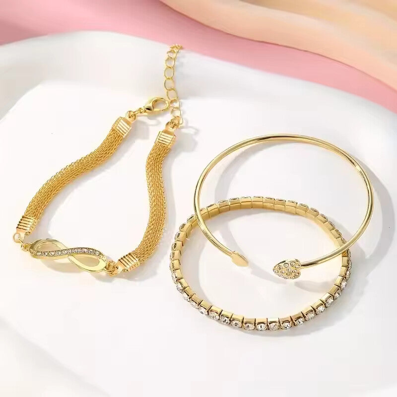 3Pcs Vintage Crystal Heart Bracelet Set – Adjustable Infinity Cuff Bangles for Women